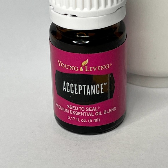 Young Living Essential Oil Acceptance 5 ml - Picture 2 of 2